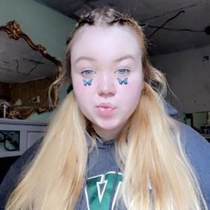 Meet your Posher, Alysin